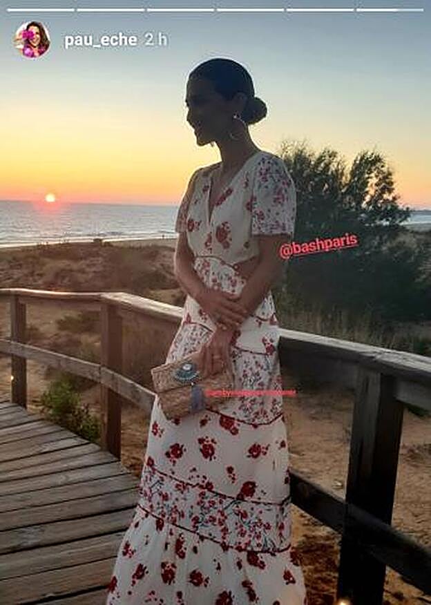 Paula Echevarría lució un modelo de maxi vestido de ba&sh.