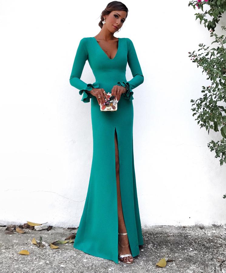 Vestido en color turquesa de Rocio Osorno Costura: 300 euros.