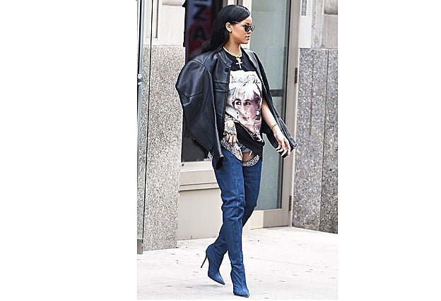 Rihanna diseñó estas botas junto a Manolo Blahnik.