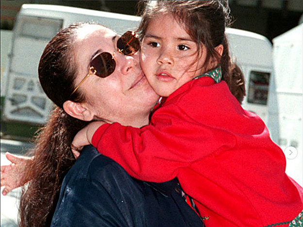 Esta es una de las fotos que ha usado Chabelita para felicitar a su madre.