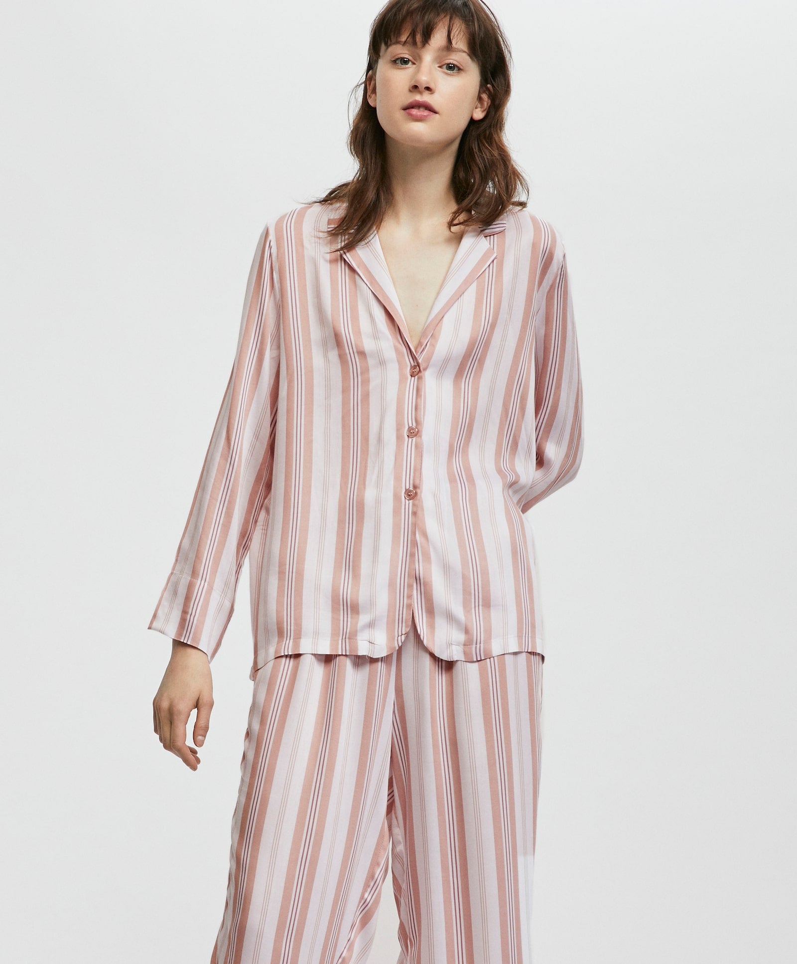 Camisa de pijama de Oysho: 5,99 euros.