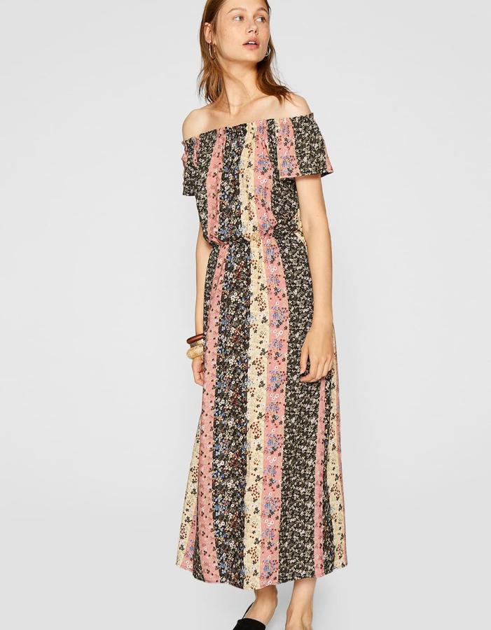 Vestido largo con estampado floral y tipo 'vintage', 29,99 euros.