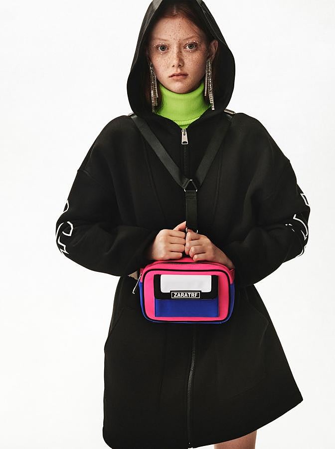 No sabemos si es por la influencia estética de Rosalía y C. Tangana en nuestro imaginario actual, pero la tendencia 'trap' parece que quiere asentarse en nuestra vida. Y, de momento, nosotras no estamos dispuestas a vestir así.