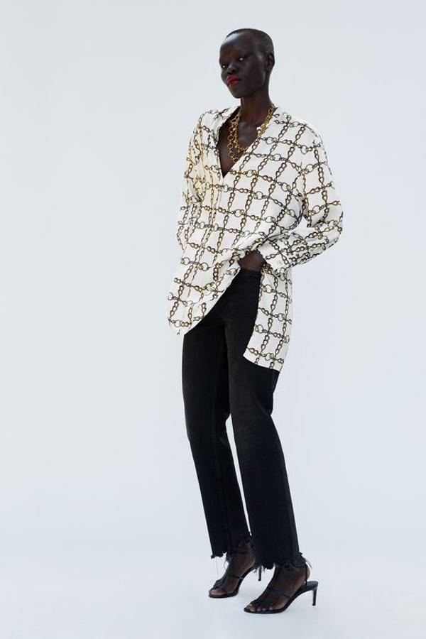 Túnica con estampado de cadenas, 29,95 euros.