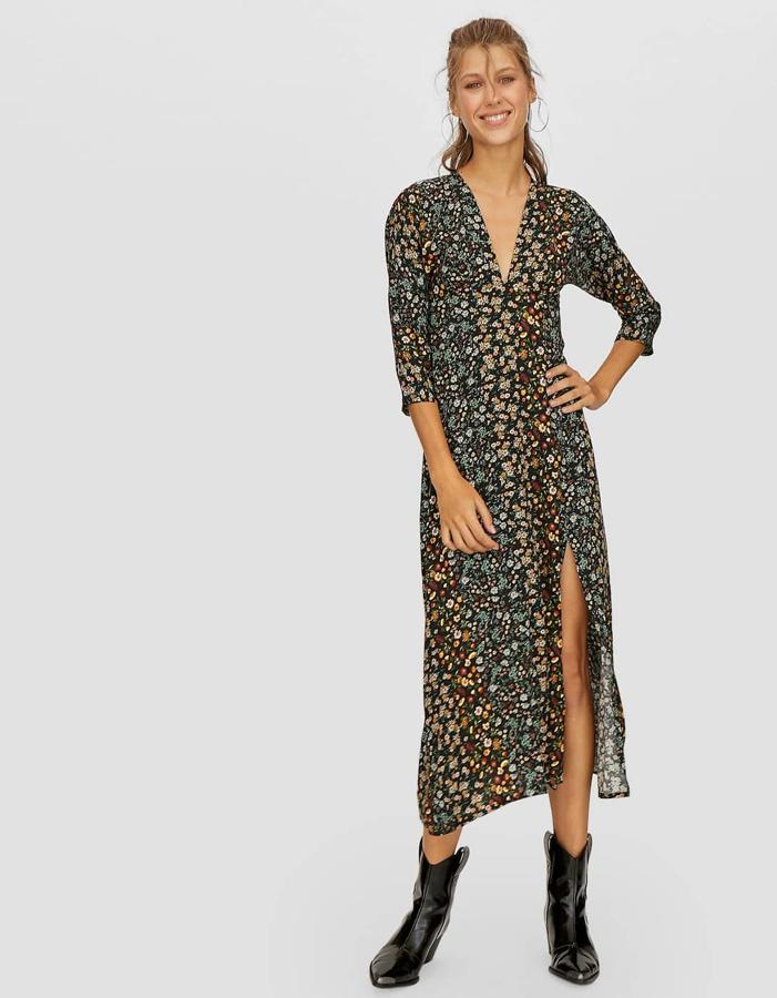 Vestido largo con estampado de flores, 29,99 euros.