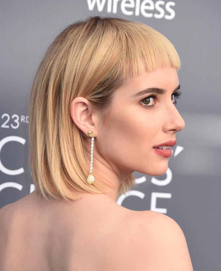 La actriz Emma Roberts con un bob ultra liso.