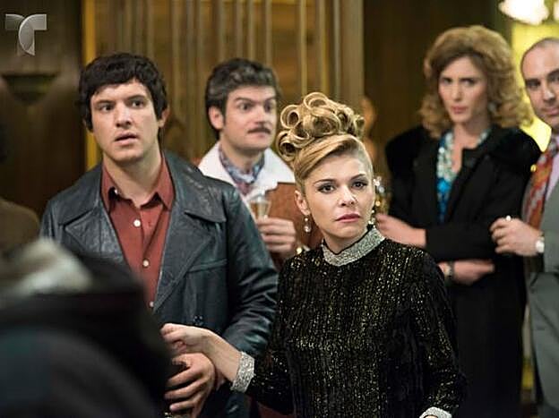 Escena de la película 'José José, el príncipe de la canción'.