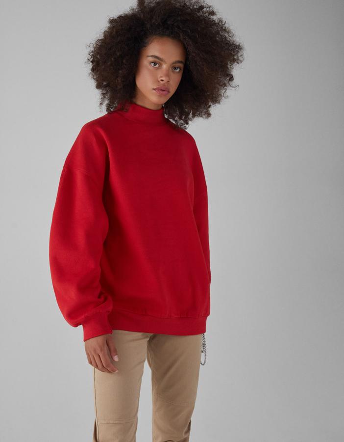 Sudadera con cuello perkins, 12,99 euros.