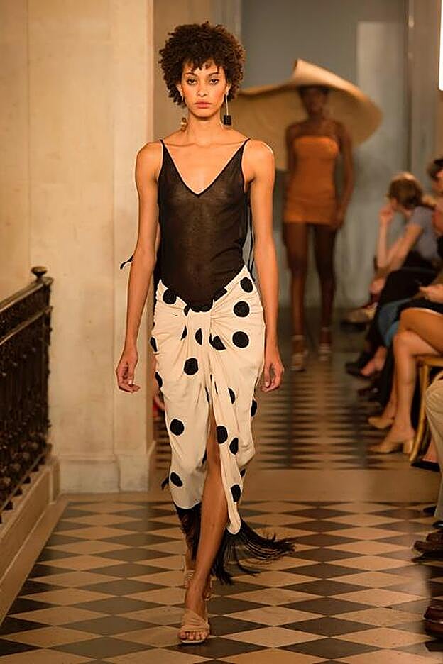 La 'jupe pareo' fue una de las prendas estrella de la colección 'La Bomba' SS18 de Jacquemus.