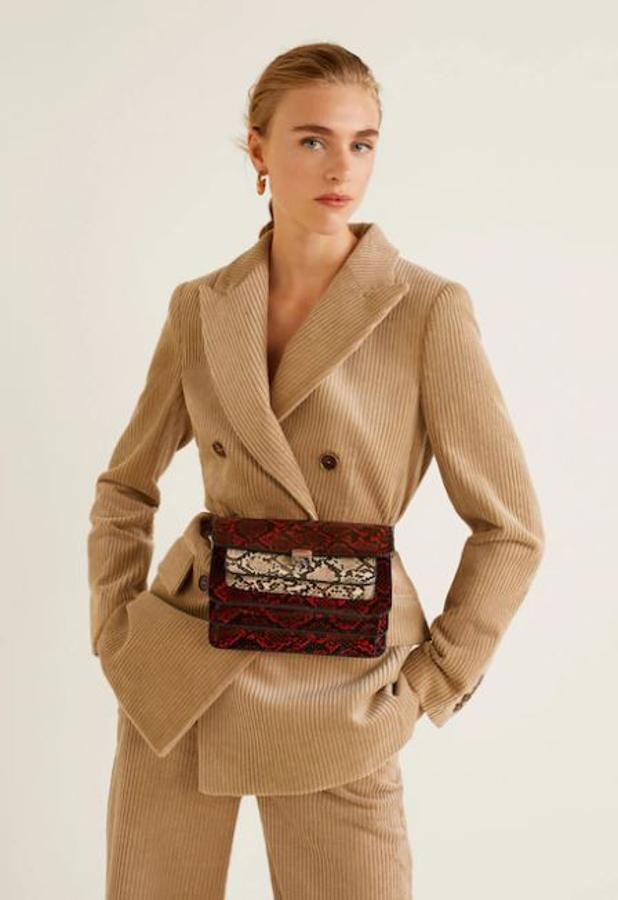 Traje de Mango ( chaqueta 79,99 y pantalón 49,99 euros).