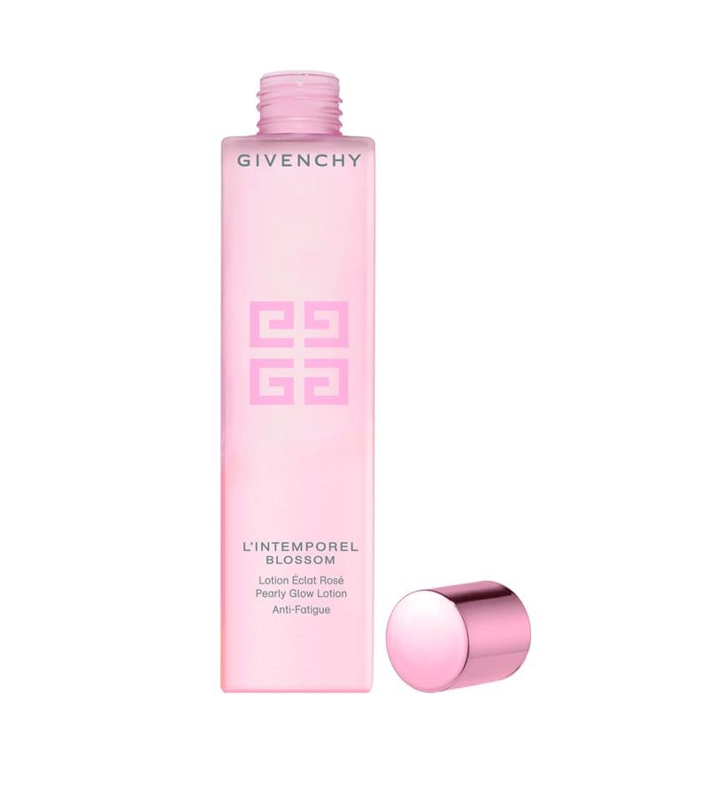 Loción perlada L’Intemporel Blossom de Givenchy (46,50 €).