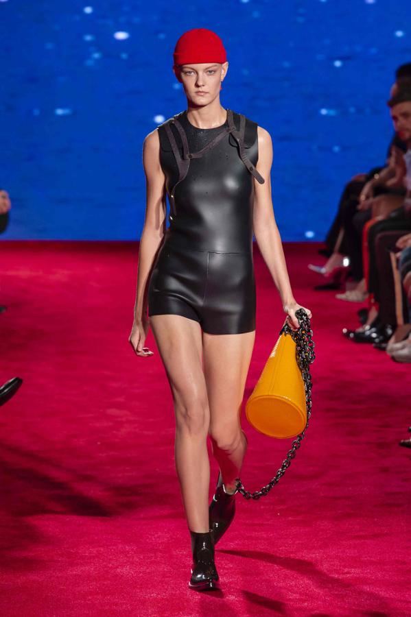 Desfile P/V 2019 de Calvin Klein 205W39NYC.