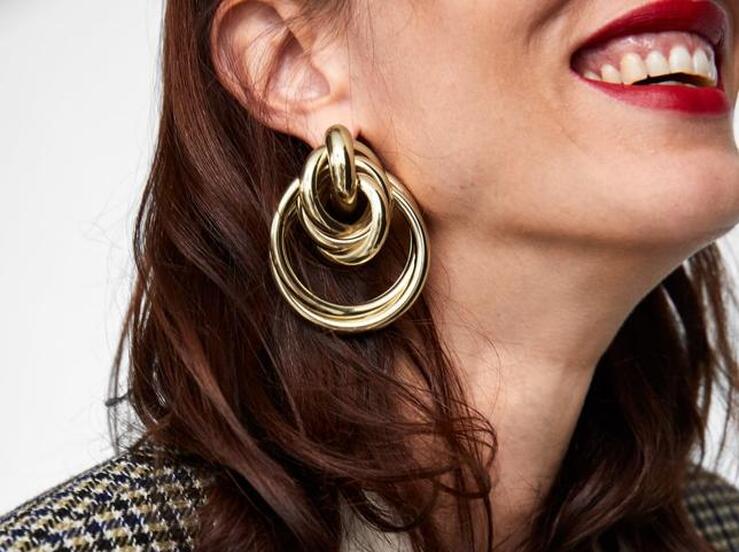 Fotos: Este otoño llevarás pendientes XL y dorados