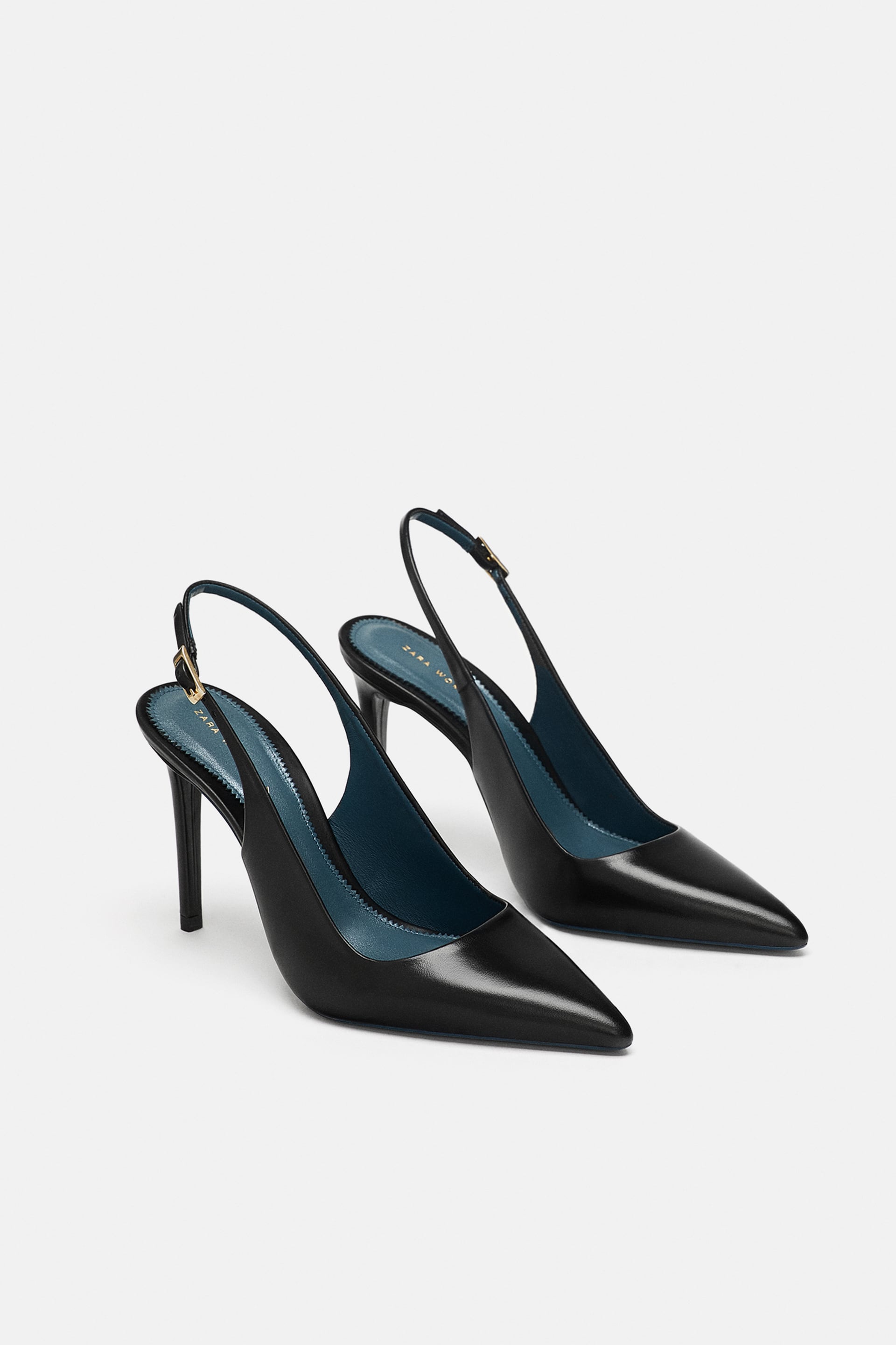 Zapatos de piel destaconados de Zara: 69,95 euros.