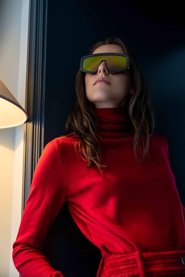 Los accesorios futuristas se mezclan con los más clásicos.