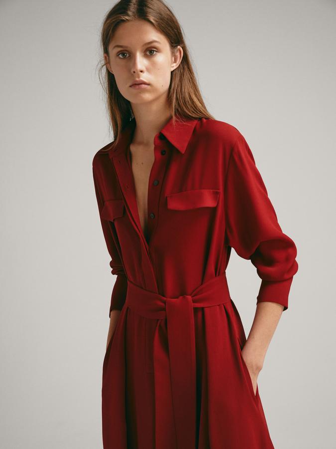 Vestido camisero (99,95 euros).