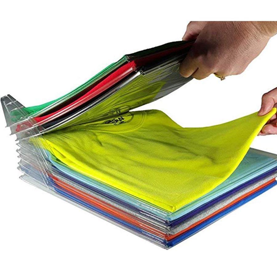 Sí, nosotras también tenemos todas las camisetas apiladas en el armario, y aunque intentemos tenerlas ordenadas y clasificadas, simplemente no lo logramos. Pues este organizador que vende Amazon es ideal. Puedes conseguirlo desde 10 piezas por 8,93 euros.