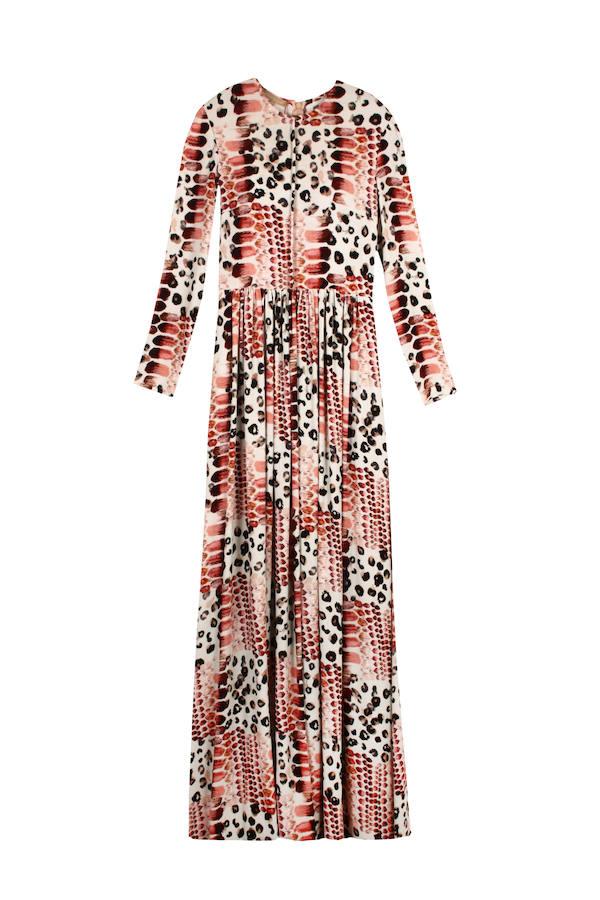 El 'animal print' es el  estampado tendencia del otoño  ( con permiso del pañuelo ), y este maxi vestido nos parece súper original. Precio: 199.90 euros.
