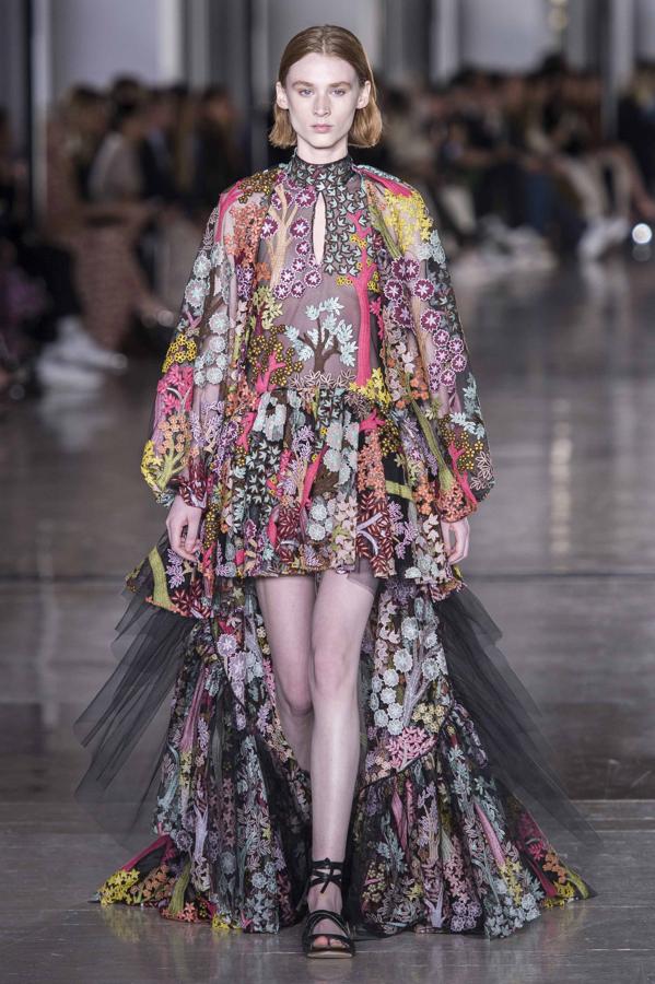 Giambattista Valli P/V 2019.