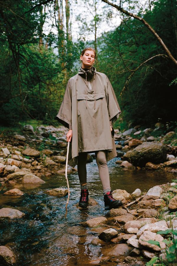 Chubasquero impermeable, 49,99 euros.