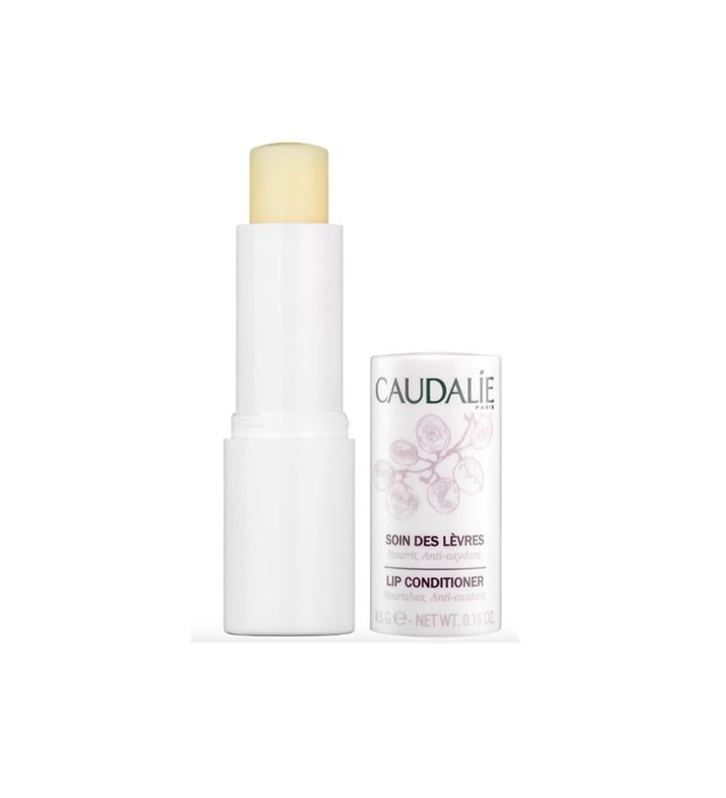 Los ingredientes son aceites de albaricoque, aceites de hojas de bálsamo y polifenoles de semilla de uva, que tienen beneficios reparadores como antioxidantes. Tiene un sutil sabor a vainilla, alivia y suaviza, consiguiendo una transformación notable del tejido dañado. Excelente base para el lápiz de labios y se puede utilizar durante todo el año. (13,95 €).