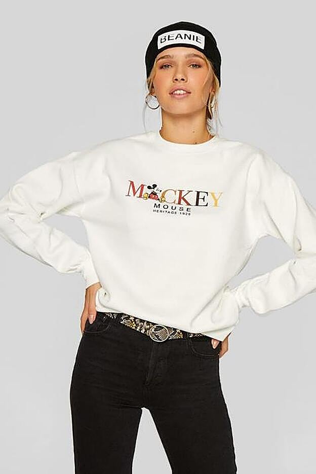 Sudadera de Mickey Mouse en color blanco, 19,99 euros.