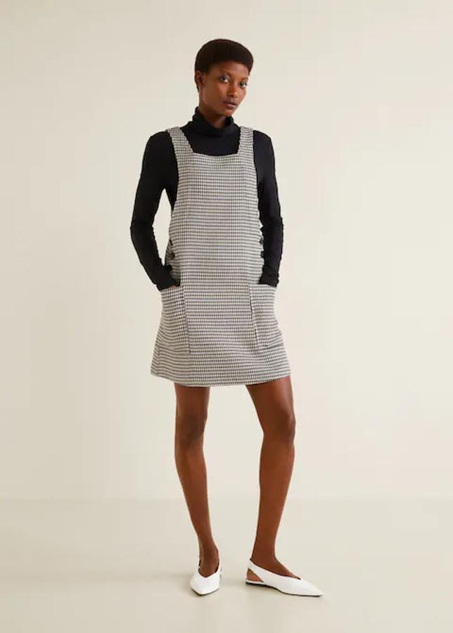 Pichi con estampado de pata de gallo y cierre de botones lateral, 29,99 euros.