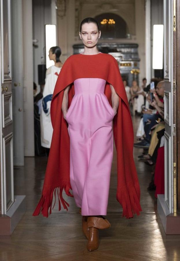 Meghan Markle estaría increíble con este vestido 'color block' de Valentino.