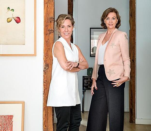 Carmen Saenz Varona y Gemma Varona son primas. Fundadoras de A2 Style, plataforma premium de intermediación de compra y venta de ropa de mujer.