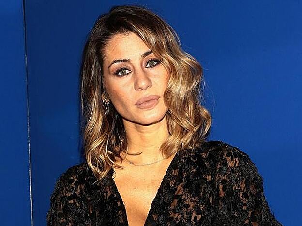 Elena Tablada asegura que ya ha felicitado a David Bisbal por su próxima paternidad.