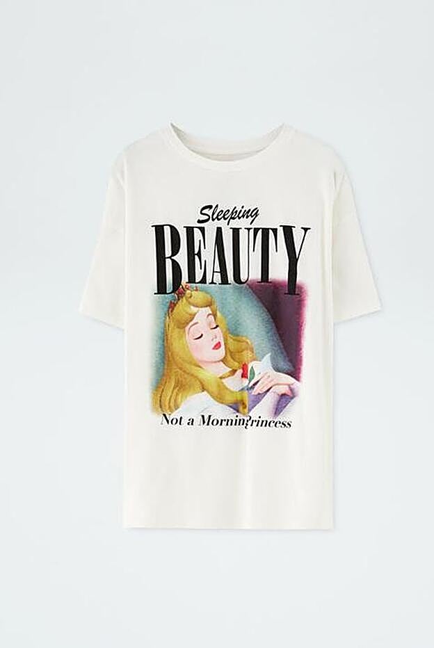 Camiseta cropped de la Bella Durmiente de manga corta y cuello redondo, 12,99 euros.