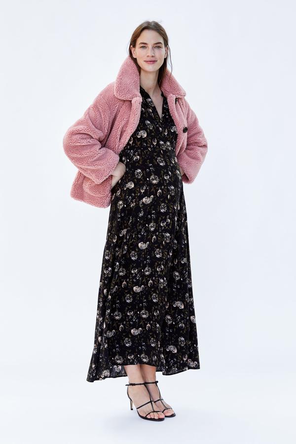 Cazadora  "teddy bear"  de Zara (49,95 euros).