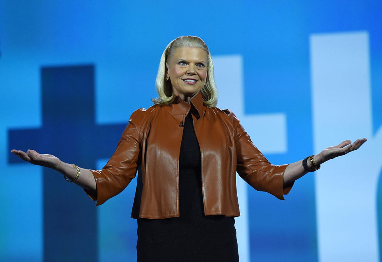 Ginni Rometty es la Directora ejecutiva de IBM. Fue en su momento y sigue siendo la primera mujer frente a IBM.