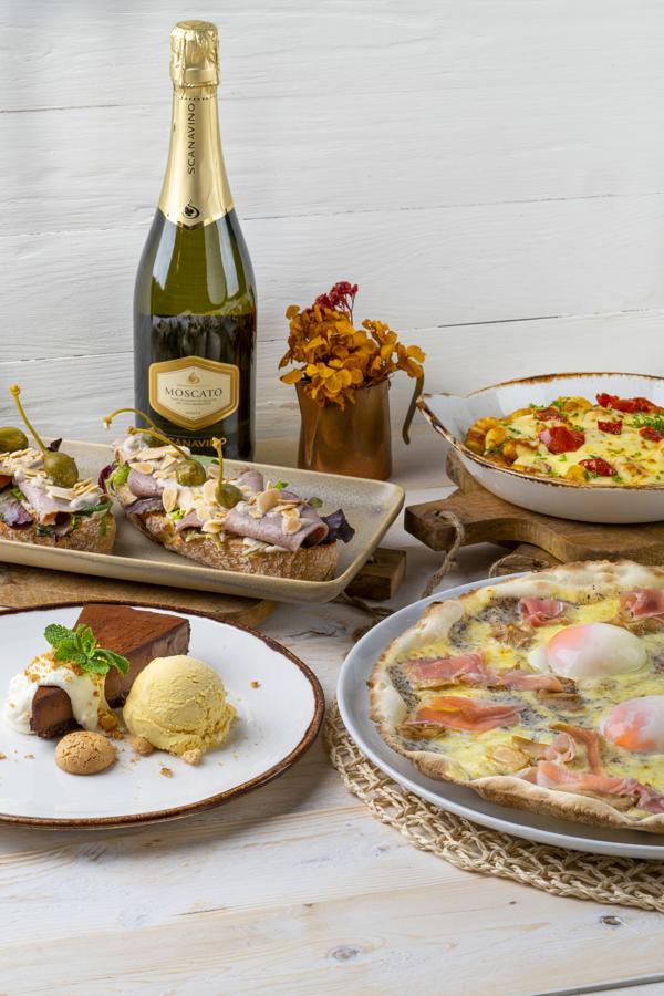 De edición limitada e inspirado en la región italiana más famosa, la cadena propone un menú de lo más apetecible, que puedes pedir en su versión menú desgustación o en platos sueltos para alegrarte el día. Está inspirado en lo mejor de la gastronomía de esta región, conocida por ser la cuna de algunas de las más felices ideas gastronómicas: los mejores productores de pasta artesana son de allí, en el Piemonte se crearon las primeras tabletas de chocolate dulce de Europa (y se inventó el chocolate con avellanas) y su situación extraordinaria a los “pies” de los Alpes (de ahí su nombre, “Piemonte”), son el secreto de sus aromáticas trufas y de sus archiconocidos quesos Grana Padano o Gorgonzola, característicos ingredientes que no faltan en gran parte de las recetas del Piemonte.