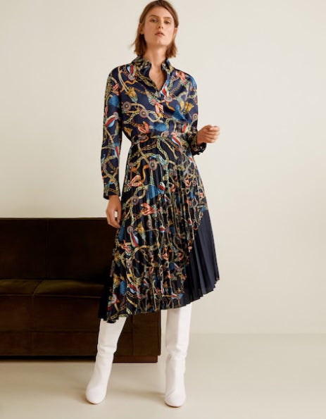 Falda plisada con estampado pañuelo de Mango: 39,99 euros.