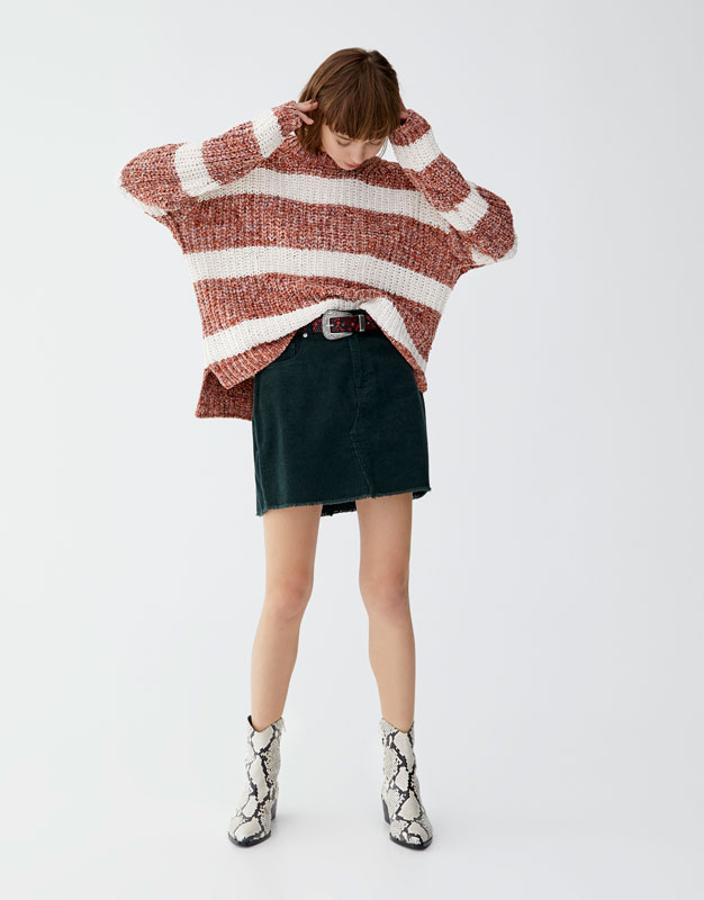 Jersey de chenilla y rayas, 25,99 euros.