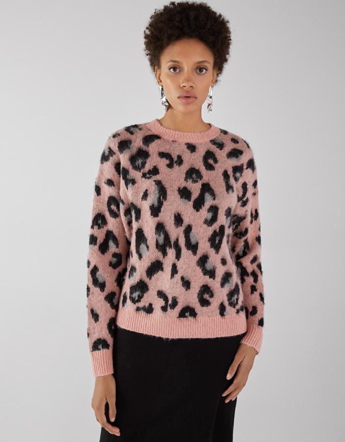 Jersey con estampado de leopardo, 22,99 euros.