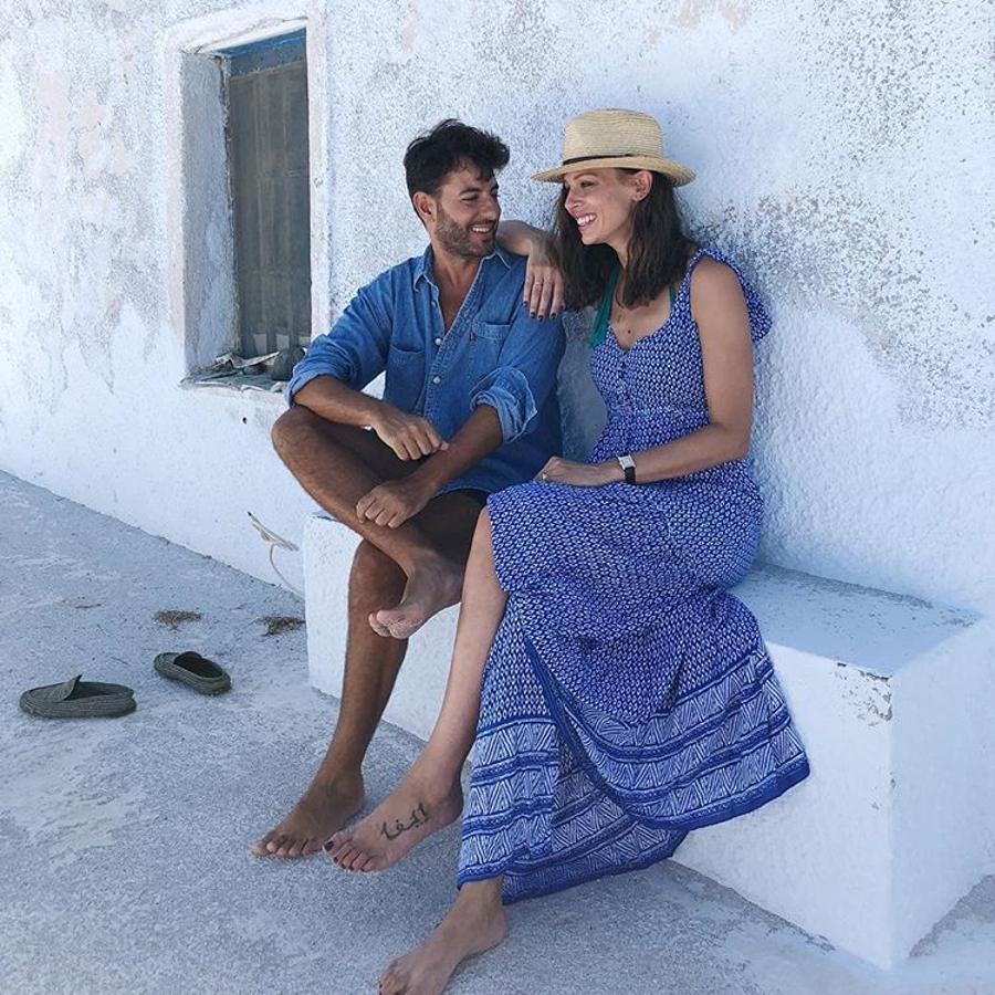 Durante la preboda de María José Suárez vimos también a Eva González con vestidos mucho más relajados y desenfadados, como este de inspiración boho de Woman'Secret.