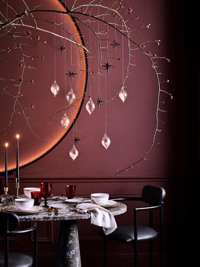 Elegante y minimalista, este árbol de Navidad que proponen en el nuevo catálogo de decoración de Zara Home nos demuestra que no siempre tienes que apostar por un abeto...