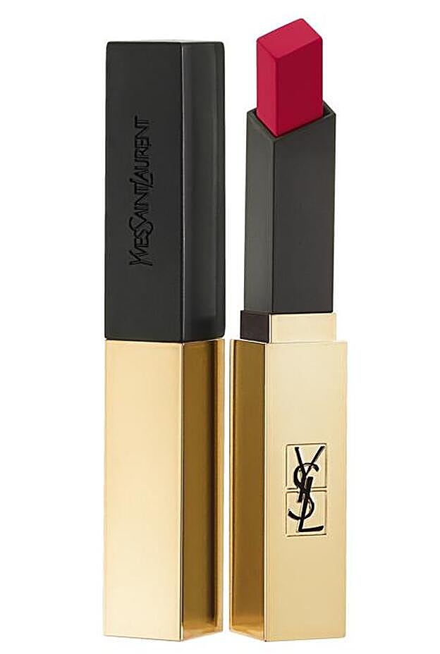 Este nuevo labial de YSL es una barra de labios cuya textura proporciona un acabado increible con un efecto final cercano al cuero mate.