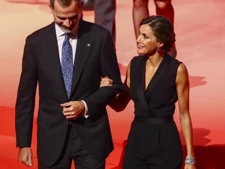 Fotos: Este mono de Letizia es mejor que cualquier vestido de fiesta