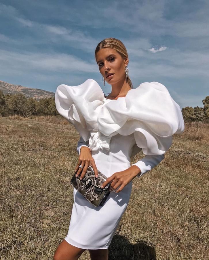 Teresa suele decantarse por la melena al natural, pero para sus 'looks' más elegantes sabe que una coleta baja súper peinada puede ser el toque estrella para cualquiera de sus 'looks'.