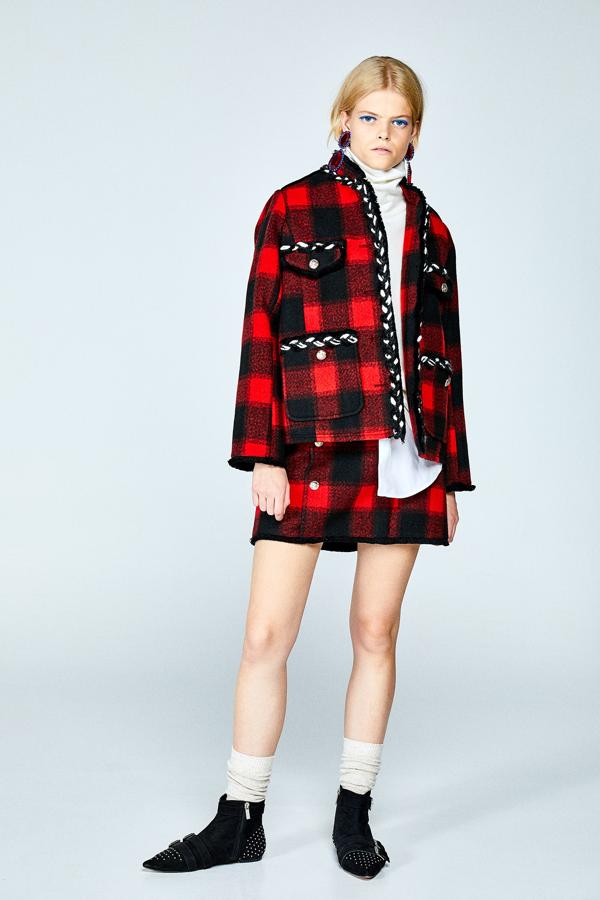 Es el chaquetón favorito de las "influencers" (69,99 euros).