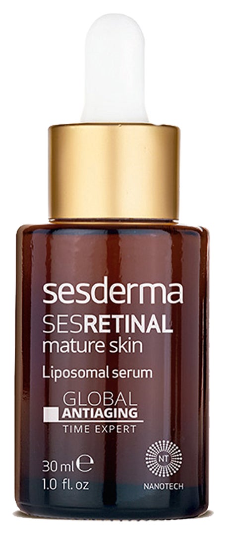El Sérum Liposomado Sesretinal Mature de Sesderma (49,95 €) aporta retinol muy eficaz.