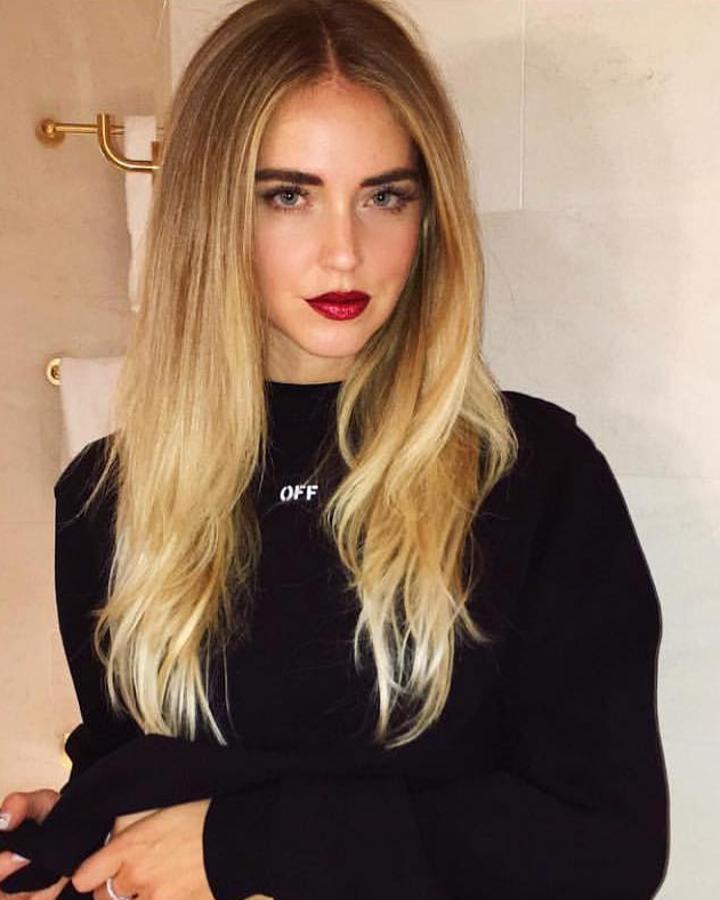 Si lo que te apetece es aumentar el volumen de tu pelo en Nochevieja, recurre a unas extensiones que te den un aspecto diferente. Eso sí, busca unas acorde a tu presupuesto porque las  extensiones de Chiara Ferragni  no son para cualquier bolsillo.