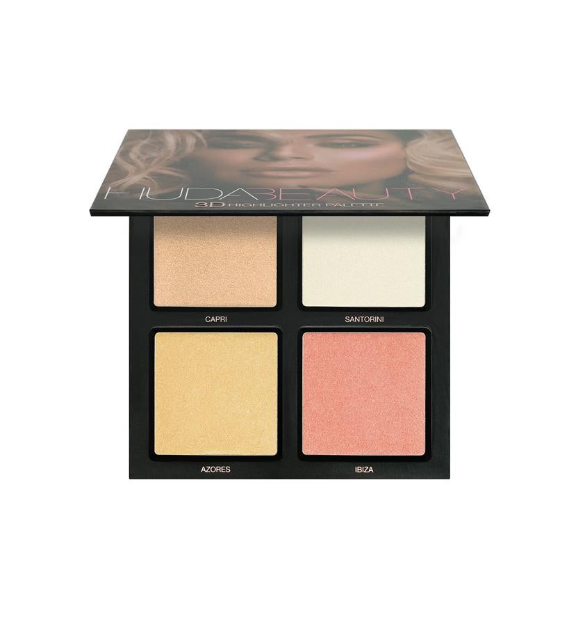 Es el kit con iluminadores preferido de Jennifer Lopez. Está compuesto por dos texturas, una crema iridiscente y tres tonos de polvos nacarados para que puedas crear un efecto iluminador 3D combinándolos entre sí.  Paleta Huda Beauty 3D Highlighter de Huda Beauty para Sephora  (42,95 €).
