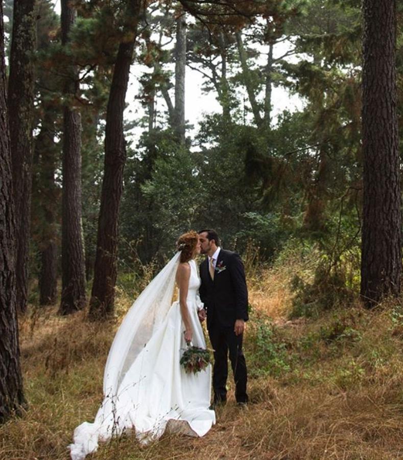 Meses después de que José Manuel Villalba se arrodillase en 'El Hormiguero' pidiendo matrimonio a María Castro, la pareja se casaba en Galicia, a mediados de septiembre.