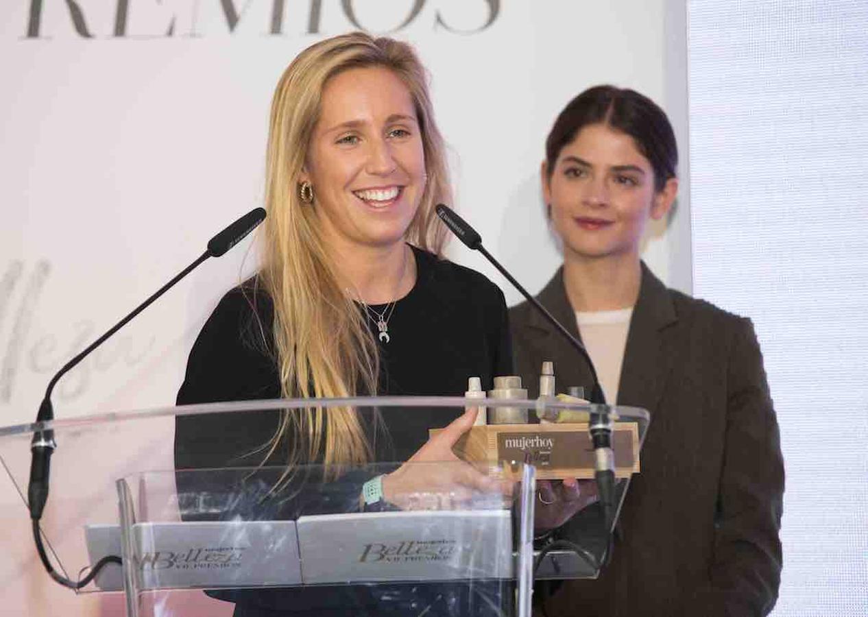 Ganador: Flavo-C Melatonin de Isdin. Recogió el premio Maria Puigbò, Business Unit Manager de Isdinceutics.