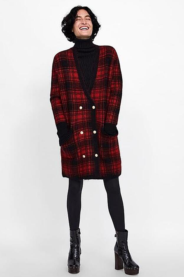 La chaqueta de Zara tiene el largo más versátil posible.