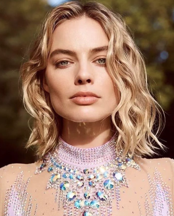 Otra ventaja del "bob" para las mujeres con el pelo muy fino: al prescindir del peso de las melenas largas, es más fácil que el pelo gane volumen al rizarse u ondularse, ya sea naturalmente o con la ayuda extra de productos de fijación y las planchas.